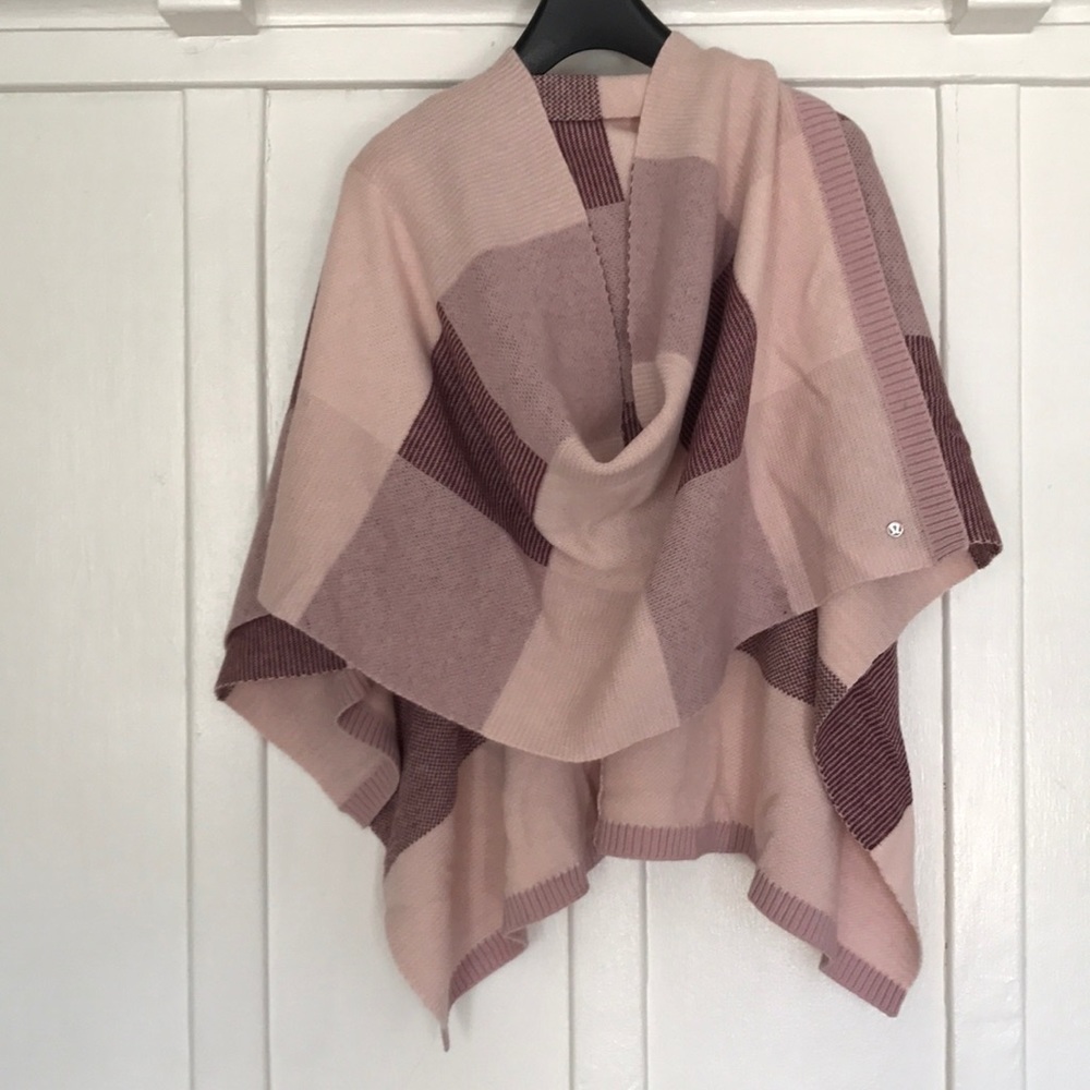 Lululemon Bundle Up Scarf /knit wrap Mink Berry